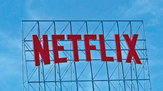田启文指出，Netflix近年改变战略不再储长期片库。